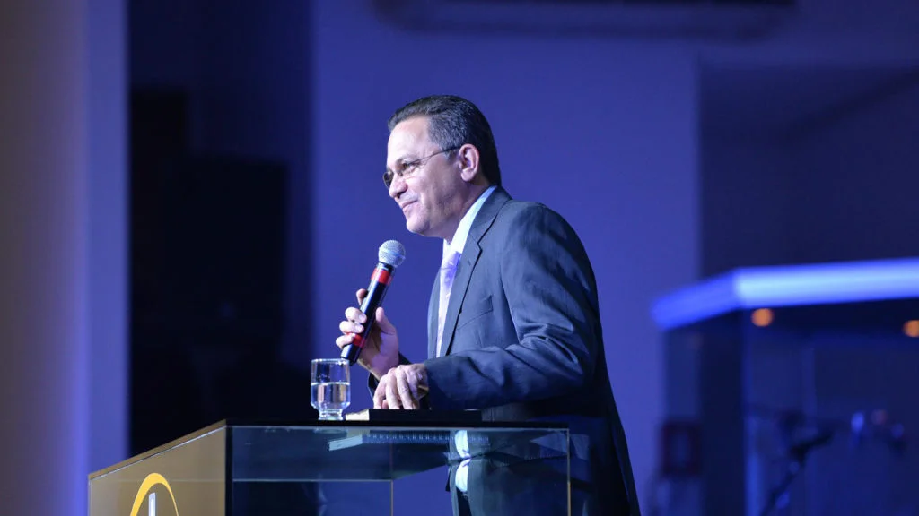 Pr. Eudes - O favor de Deus em meio a família